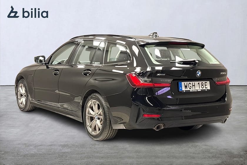 Bild 5 av BMW 330e xDrive Touring / KAMPANJBIL/ Sport line / Sport Stolar