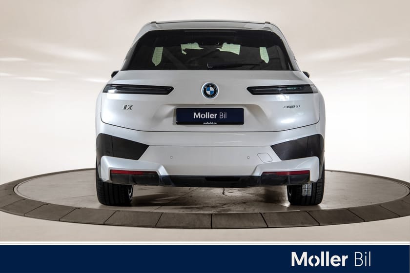 Bilde 4 av BMW iX xDrive40