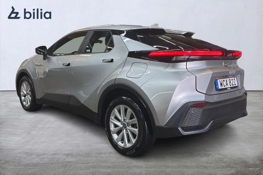 Bild 2 av Toyota C-HR Hybrid 1,8 Active Appstyrd Värmare