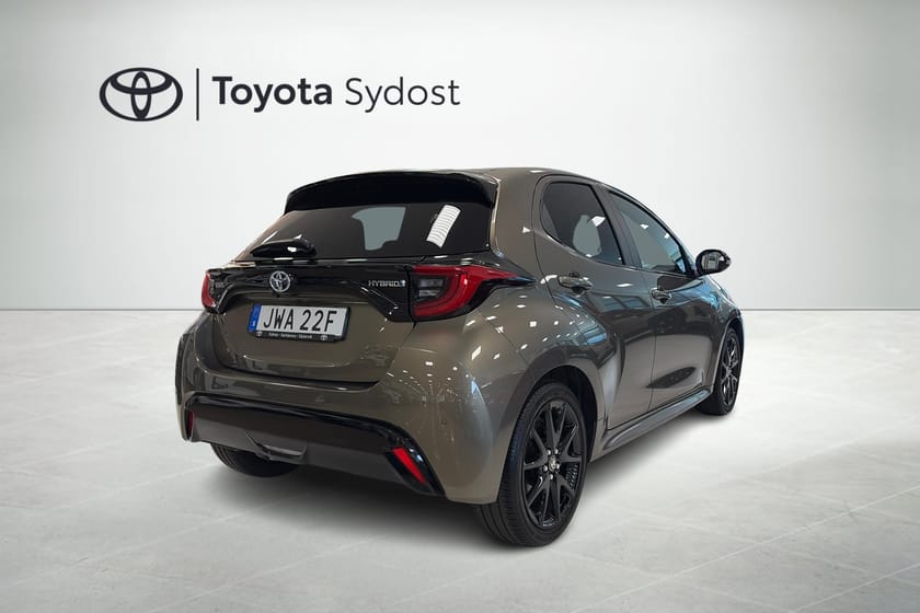 Bild 2 av Toyota Yaris Hybrid Style Säkerhetspaket