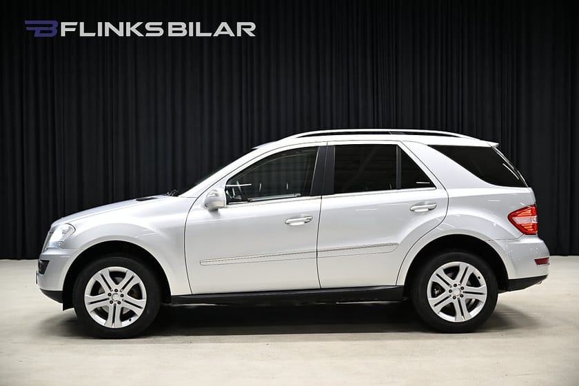 Bild 2 av Mercedes-Benz ML 350 CDI 4MATIC Taklucka Skinn Dragkrok