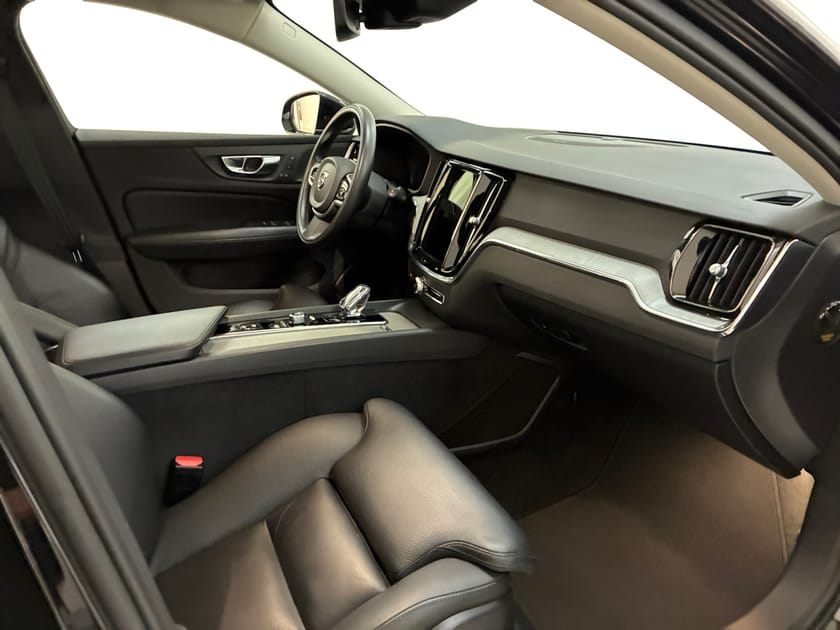 Bild 4 av Volvo V60 B4 Bensin Inscription