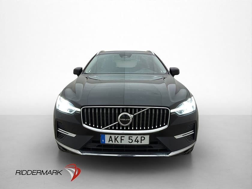 Bild 2 av Volvo XC60 Recharge T6 AWD Core Pano Kamera Drag Google MOMS
