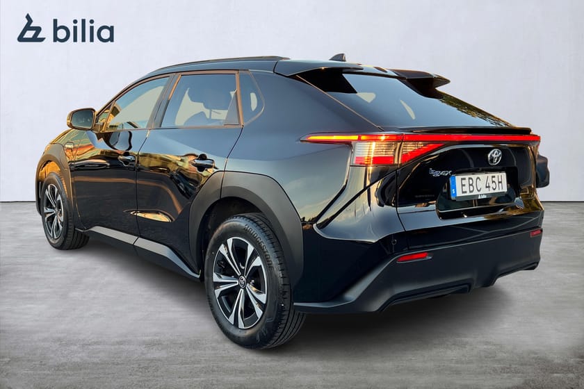 Bild 2 av Toyota bZ4X