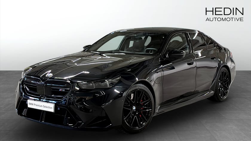 Bild 1 av BMW M5 Sedan Pano B&W 360 HUD DAP