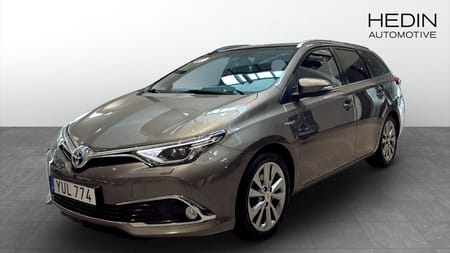 Toyota Auris Touring Sports Hybrid | Executive | Kamera | 136hk