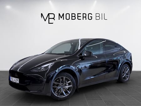 Tesla Model Y Standard Range RWD 299hk Pano B-Kamera