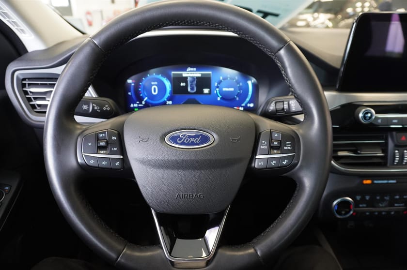 Bild 5 av Ford Kuga 1.5T Titanium Vinterpaket 150 hk Backkamera