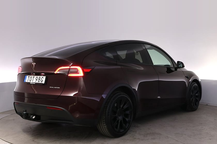 Bild 5 av Tesla Model Y Long Range AWD Autopilot Panorama Drag