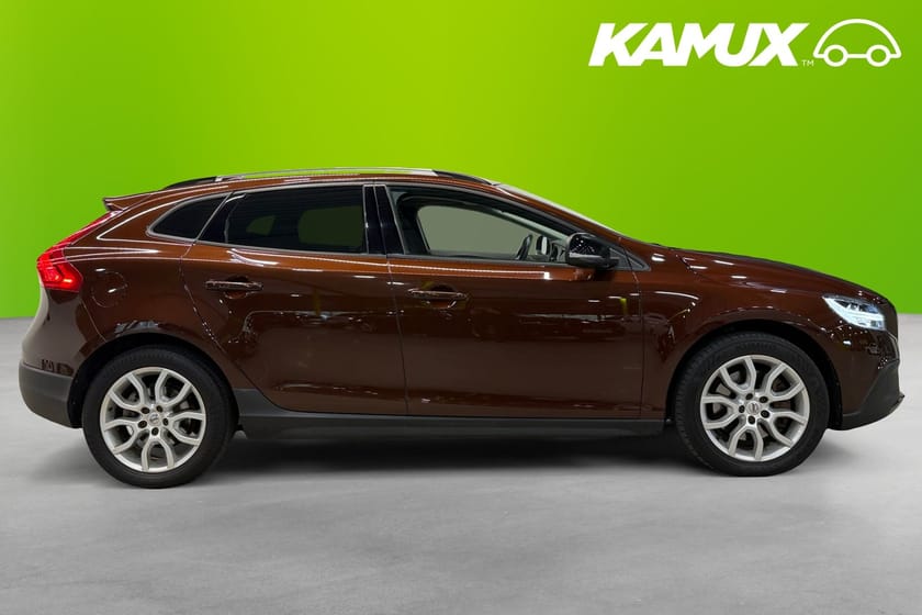 Bild 2 av Volvo V40 Cross Country D3 150hk Buisness Advanced Drag Kamera Ny Kamrem