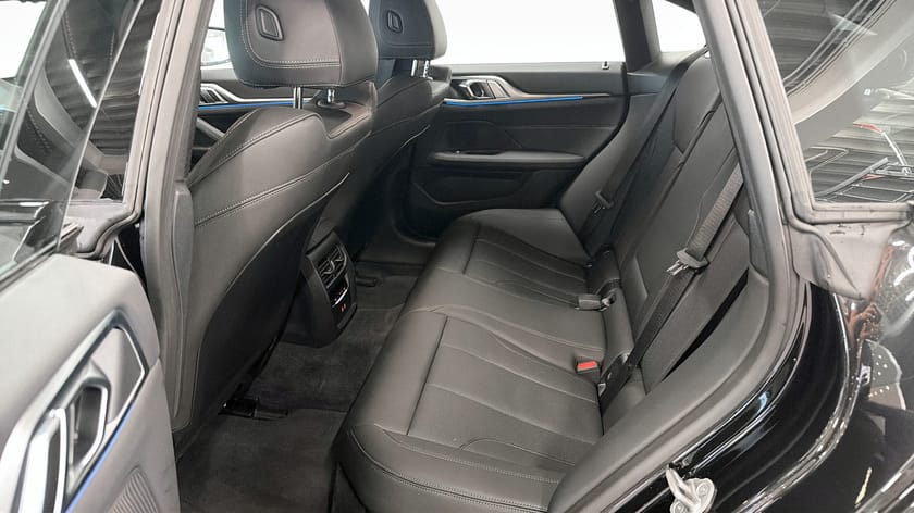 Bild 5 av BMW i4 eDrive40 Gran Coupé M Sport Drag HUD Adaptiv farthållare Hi-Fi DAP
