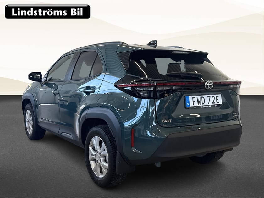 Bild 4 av Toyota Yaris Cross Hybrid 130 AWD-i 1,5 Active Plus Säkerhetspaket Moms Vhjul