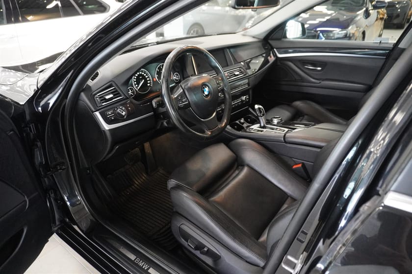 Bild 2 av BMW 530d xDrive Sedan D-Värmare Drag HiFi