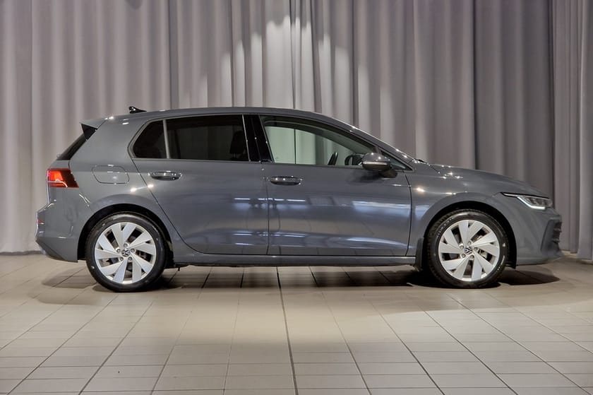 Bild 3 av Volkswagen Golf Life | P-klimat | Backkamera | Adapt f. | 150 hk
