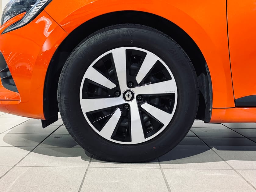 Bild 3 av Renault Clio TCe 90 Equilibre CVT 5-d | Keyless | Navigation