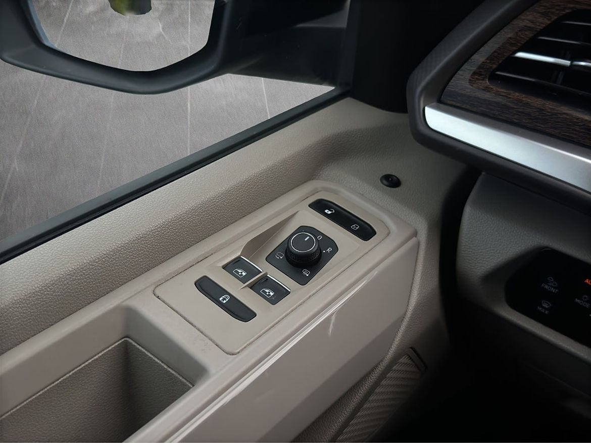 Volkswagen Multivan eHybrid, bild 19 av 19