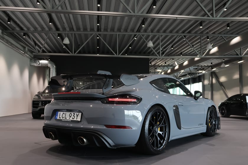 Bild 5 av Porsche 718 Cayman GT4 RS Weissach-paket PCCB/leasbar-Vat