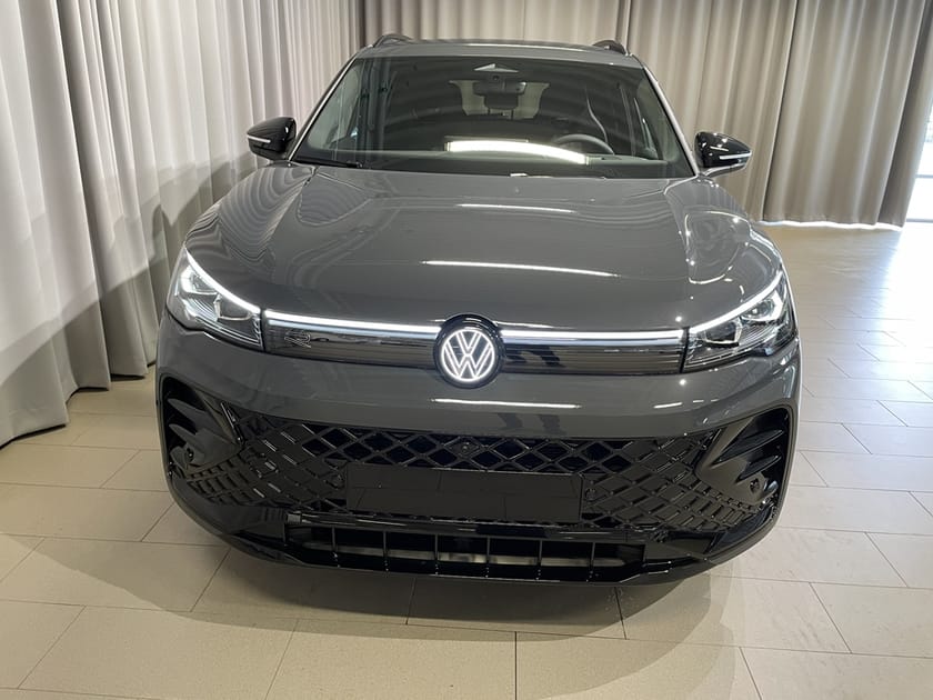 Bild 2 av Volkswagen Tiguan eHybrid R-LINE 272 HK DSG6