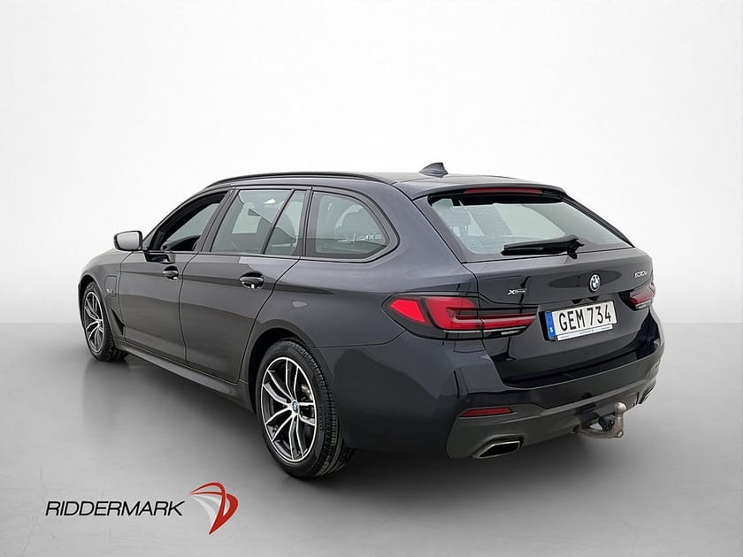 Bild 5 av BMW 530e xDrive Touring 292hk M Sport Kamera Skinn Navi Cockpit Drag