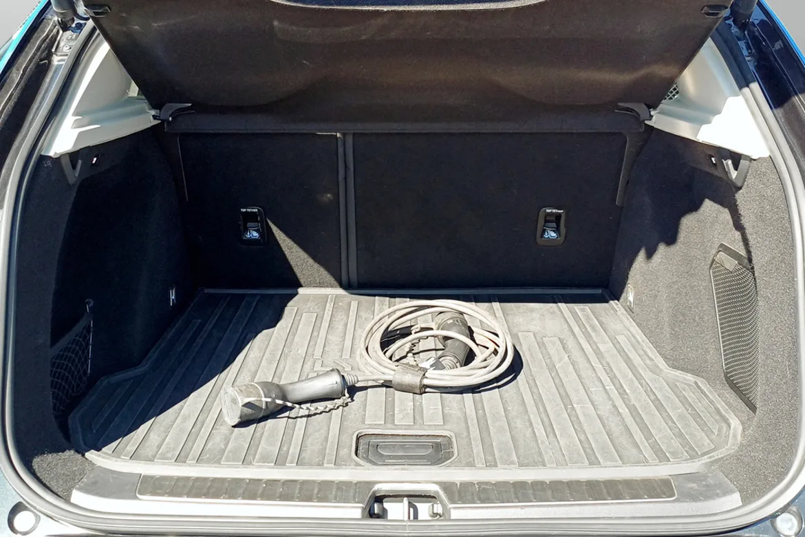 Lynk & Co 01 PHEV