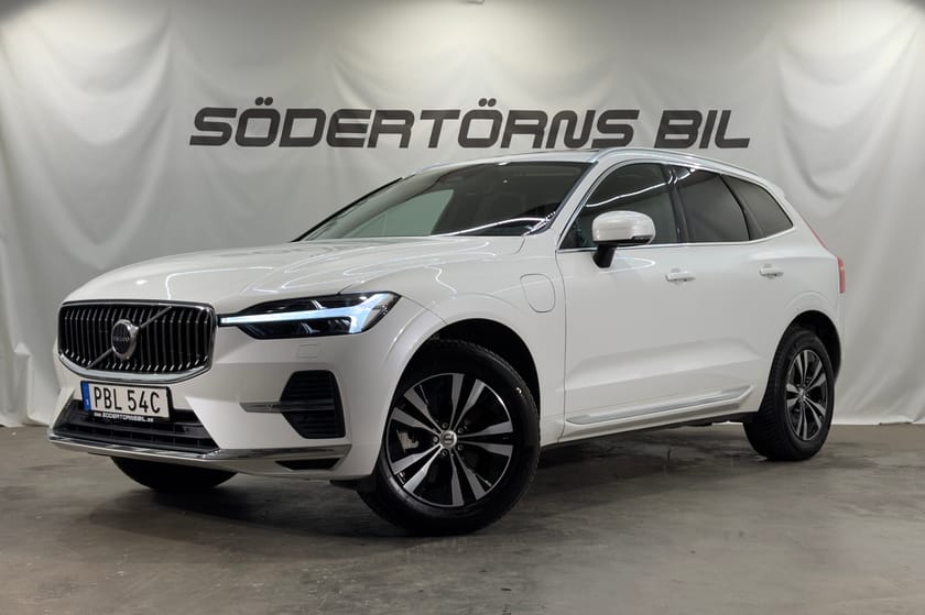 Bild 1 av Volvo XC60 RECHARGE T6 AWD CORE PANO DRAG KAMERA 1 BRUKARE MOMSBIL