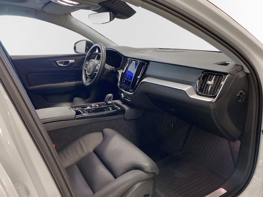 Bild 5 av Volvo V60 Recharge T8 Ultimate Dark/ Dragkrok HarmanKardon