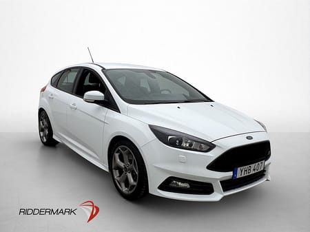 Ford Focus ST 250hk Recaro M/K-Värmare Skinn Elstol BT