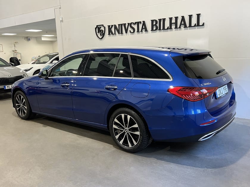 Bild 2 av Mercedes-Benz C 300 T e 9G-Tronic Premiumpaket SE SPEC 313hk
