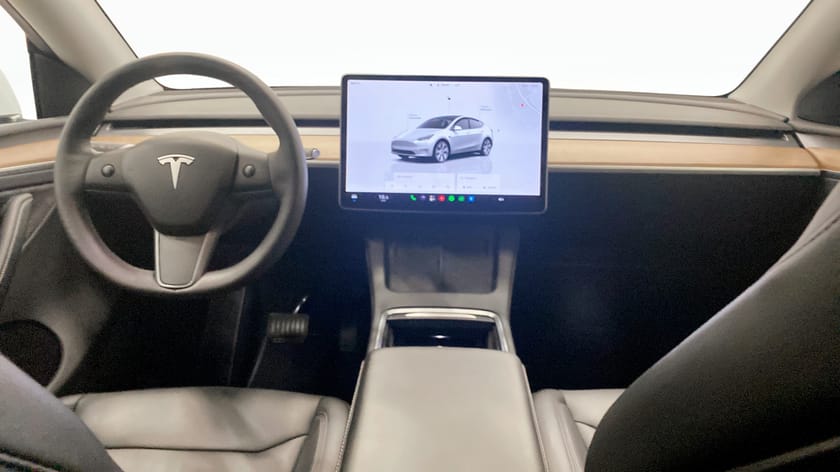 Bild 4 av Tesla Model Y Standard Range RWD (299hk) Drag - Navi - Pano