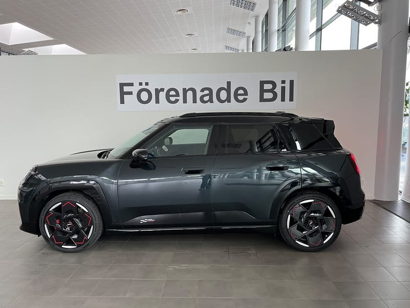 Bild 3 av MINI John Cooper Works Aceman JCW E JCW, Panorama, Komfort, H/K, HUD, Backkamera, L Paket!