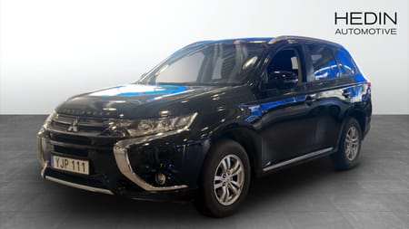 Mitsubishi Outlander PHEV | Plug-In hybrid | 55km | Dragkrok