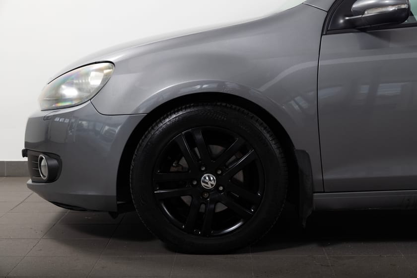 Bild 4 av Volkswagen Golf 5-dörrar 1.6 TDI 105hk Backkamera/Drag/Läder