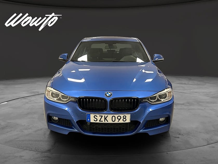 Bild 2 av BMW 335i xDrive M Performance Sedan 335 340hk / HUD / Navi / Svensksåld