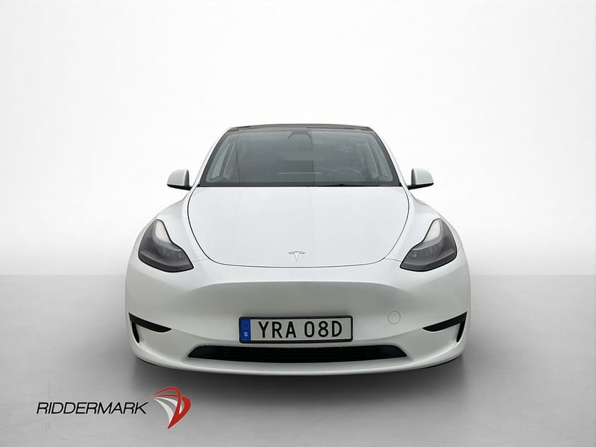 Bild 3 av Tesla Model Y Standard Range RWD Svensksåld Dragkrok MOMS