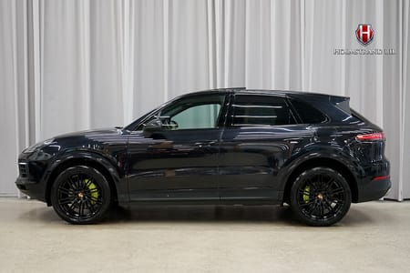 Porsche Cayenne E-Hybrid S Pano Softclose BOSE Kamera 14-vägs Rattvärme