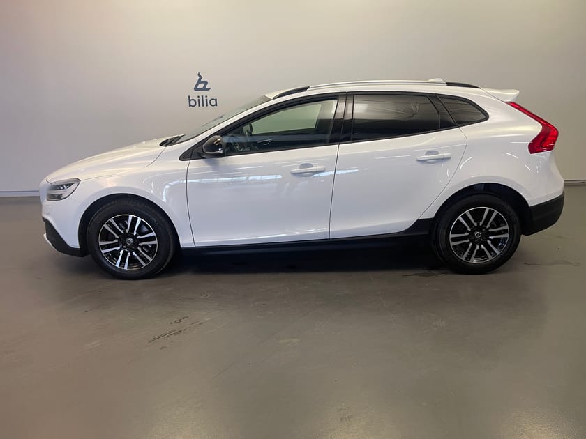 Bild 2 av Volvo V40 Cross Country T3 Adv Edition/ BLIS/ Keyless/ Adaptivfarhållare/ 10.000kr tillbehör/