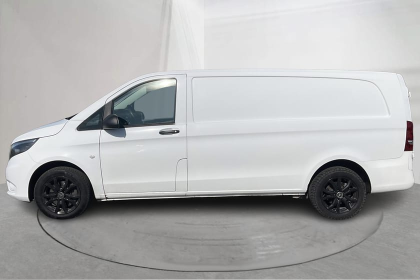 Bild 2 av Mercedes-Benz Vito 116 CDI 4MATIC 2.8t W640 (163hk)  Nedlackad