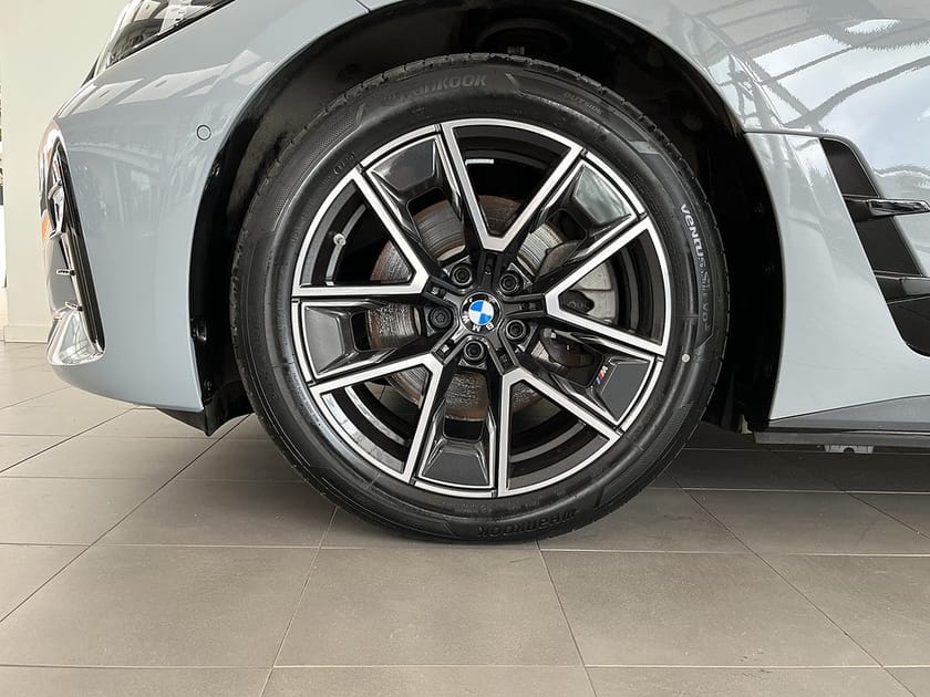 Bild 4 av BMW i4 eDrive40 Gran Coupé 4,95 ränta M Sport Rattvärme Dragkrok