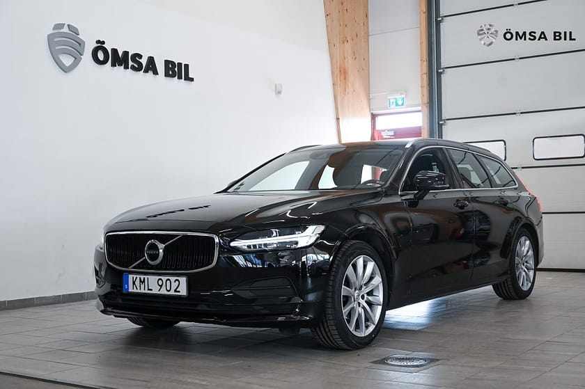 Bild 2 av Volvo V90 D4 AWD Momentum Navi Värmare Drag 190hk