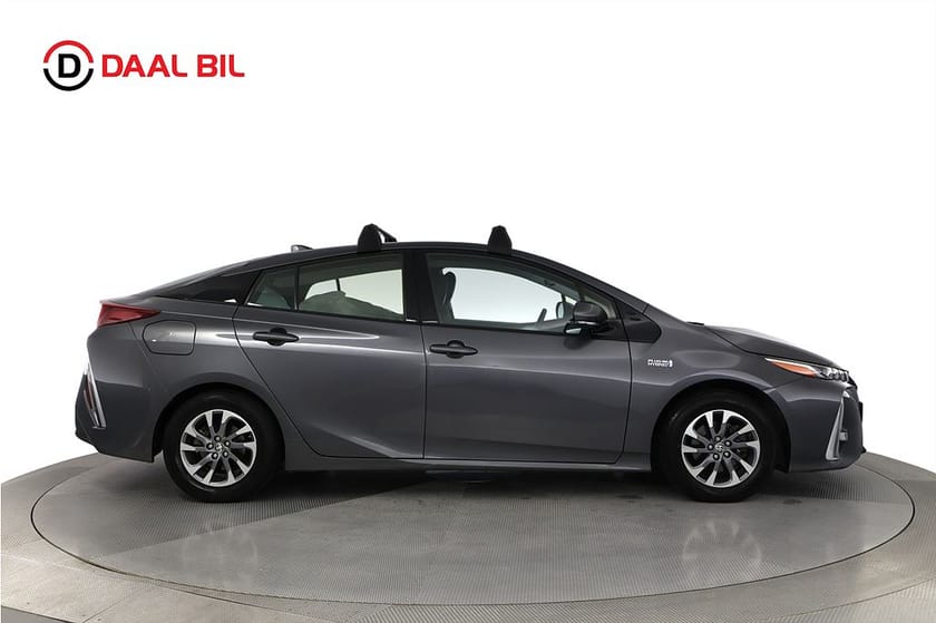Bild 5 av Toyota Prius Plug-in Hybrid 1.8 122HK B-KAM NAVI HUD NFC COCKPIT