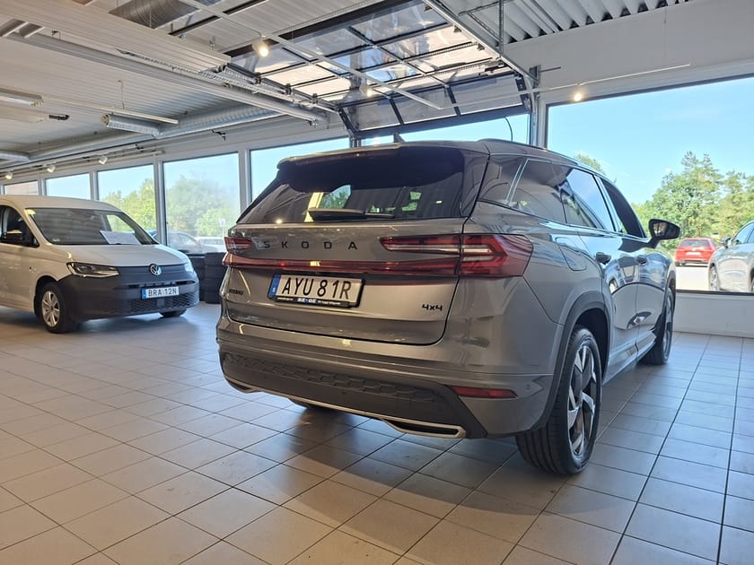 Bild 4 av Škoda Kodiaq 7-Seater Sportline 2.0TDI 193hk 4x4 DSG Drag Värmare Matrix