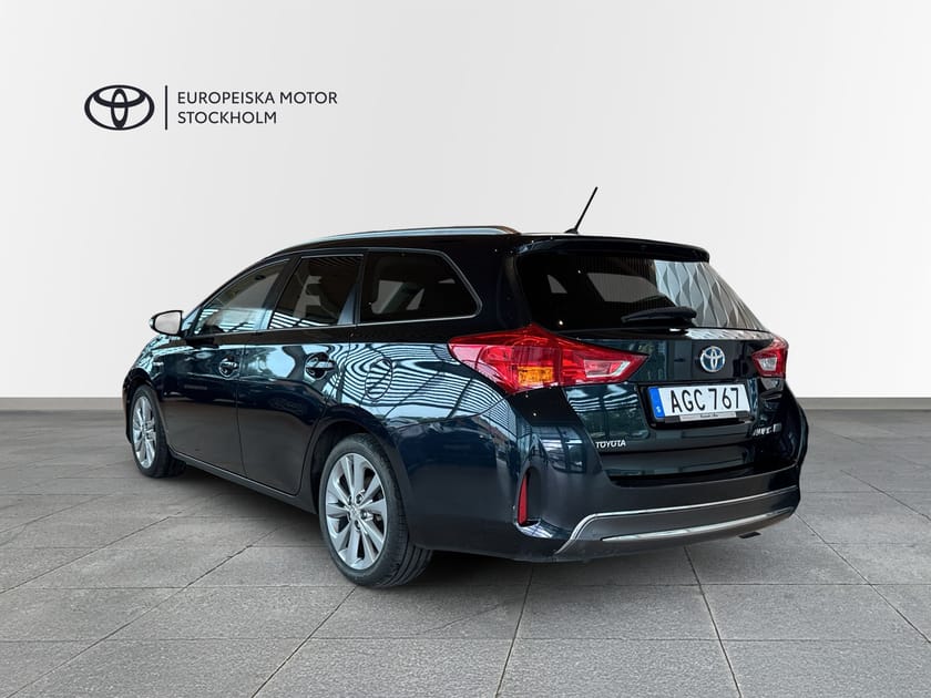 Bild 3 av Toyota Auris Touring Sports Hybrid TS Edition 50 Vinterhjul