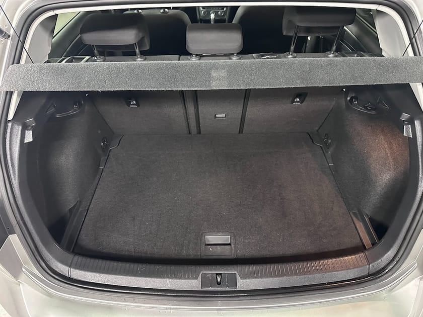 Bild 5 av Volkswagen Golf 5 DÖRRAR|1.0 TSI|OPF|BASE|NYSERVAD|BESIKTAD|SoV|CARPLAY