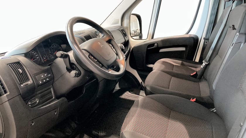 Bild 4 av Peugeot Boxer Van 335 2,0 HDI SKÅP