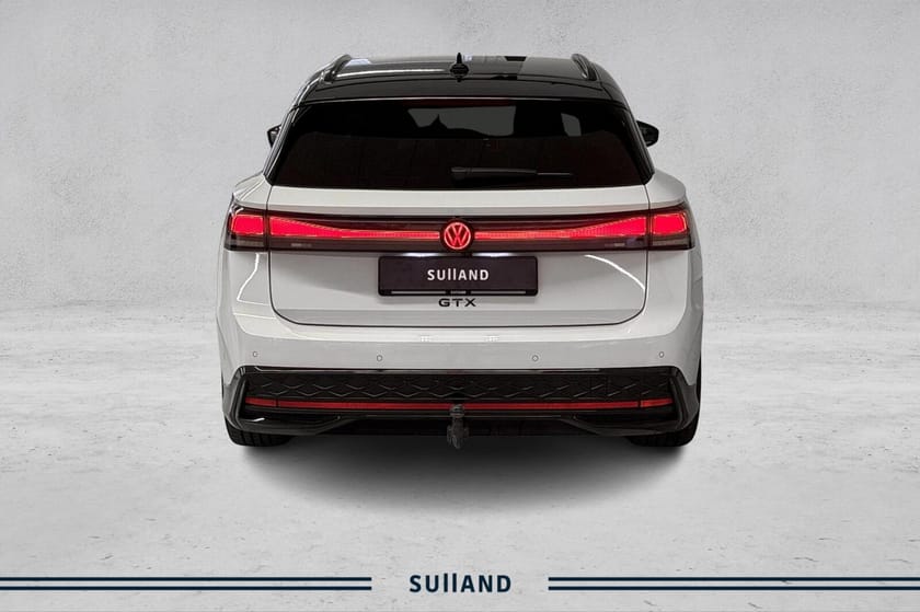 Bilde 4 av Volkswagen ID.7 GTX Tourer