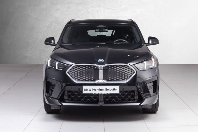 Bilde 4 av BMW iX2 xDrive30 FullyCharge-Krok-Adaptiv Cruise-Harman/Kardon
