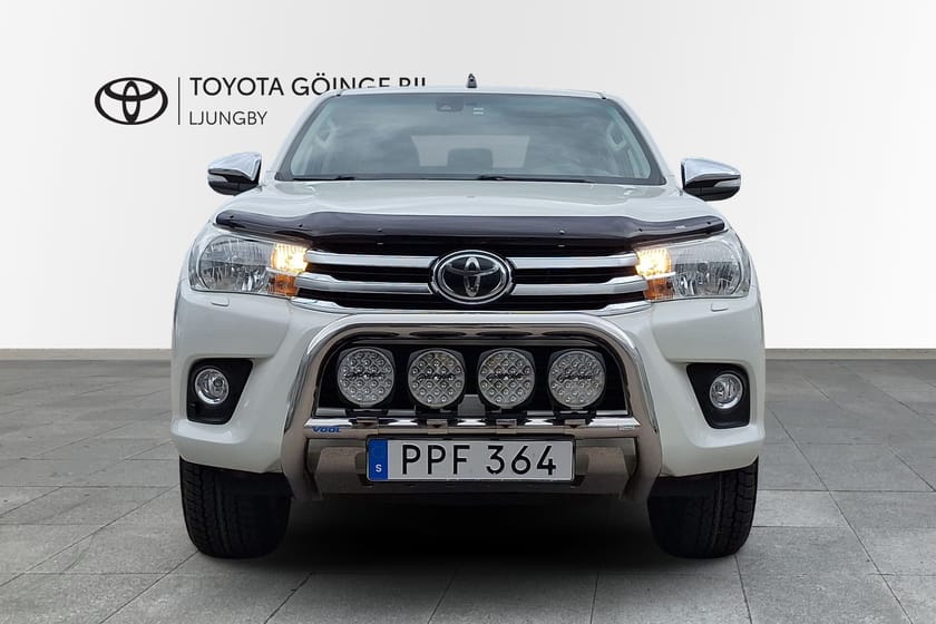 Bild 5 av Toyota Hilux Dubbelhytt D-CAB 2,4 AUT HUNDKÅPA LIGHTFORCE
