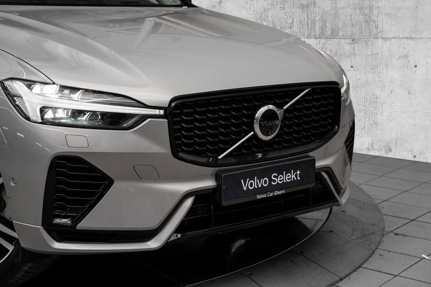 Bilde 3 av Volvo XC60 T6 AWD Plug In Hybrid Ultra Dark 350Hk. Topputstyrt!