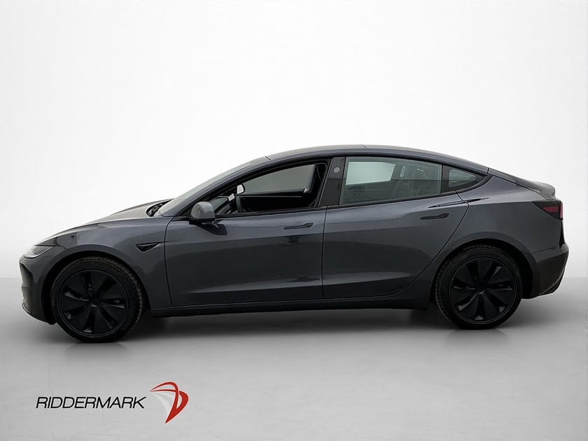 Bild 5 av Tesla Model 3 Long Range AWD Highland Sv.Såld Skärm-Bak Pano