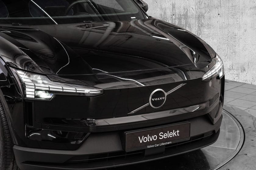 Bilde 2 av Volvo EX30 Twin Motor Performance El. Plus 428Hk Harman/Kardon